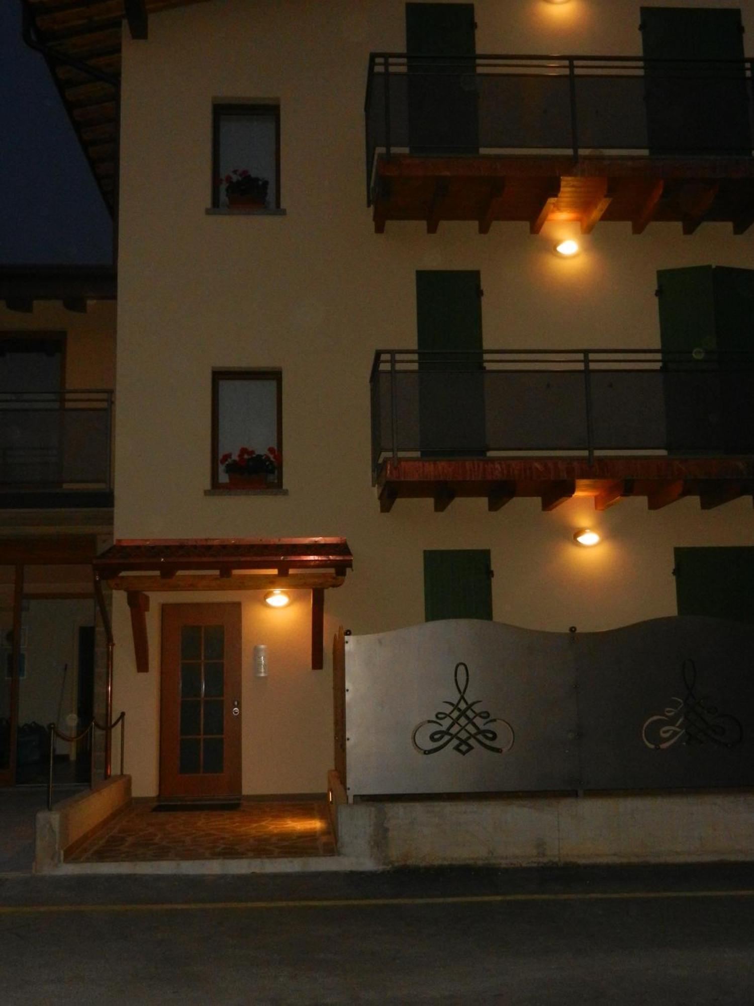 B&B Ad Hoc Costa di Mezzate Exterior photo